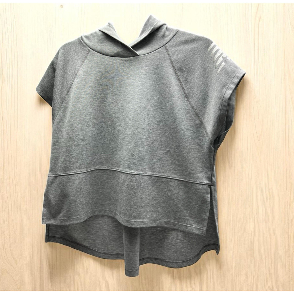 New Balance Women's Short Sleeve Sweatshirt Size Small Gray Hoodie Oversized